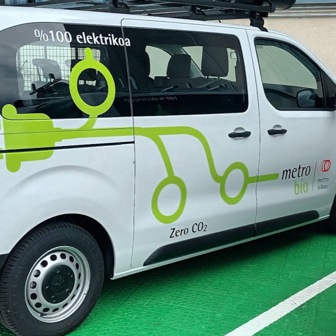 Coche eléctrico de Metro Bilbao