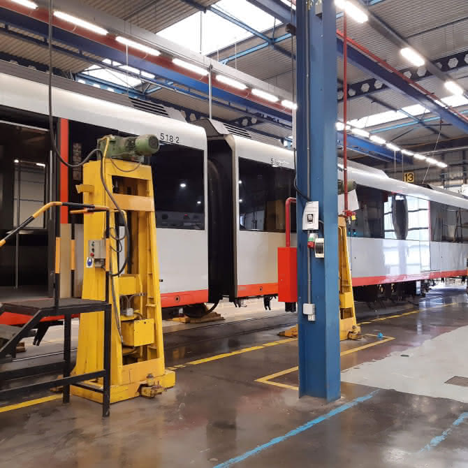 Tren en mantenimiento