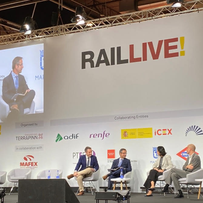 Representantes de Metro Bilbao en “Rail Live”