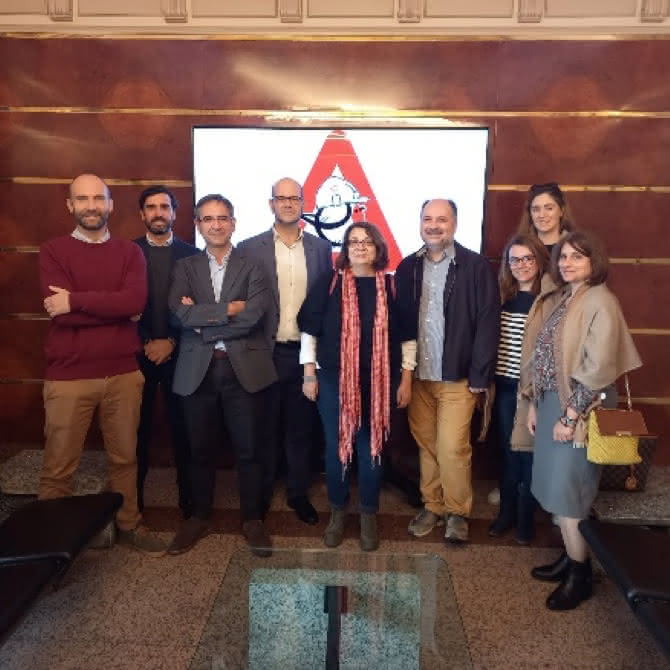 Representantes de Metro Bilbao y de la Delegación Ferroviaria Griega